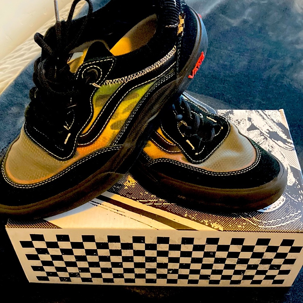 mens 7.5 vans tyson Wavee black w box